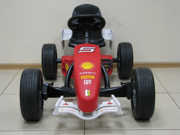Веломобиль Berg Ferrari 150 Italia BFR