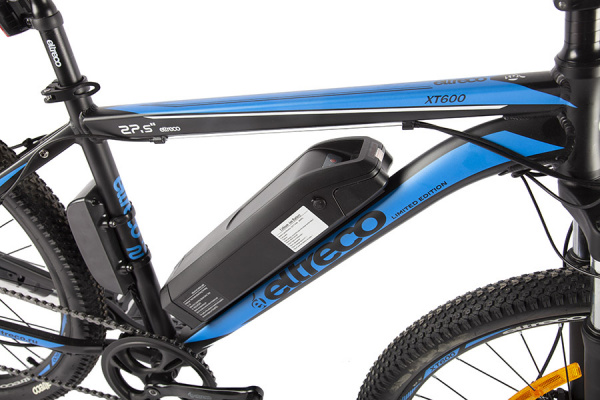 Велогибрид Eltreco XT 600 Limited Edition Черно-синий