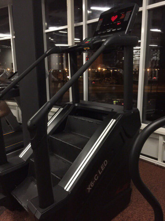 Тренажер-лестница Stepmill Aerofit X6-С LED