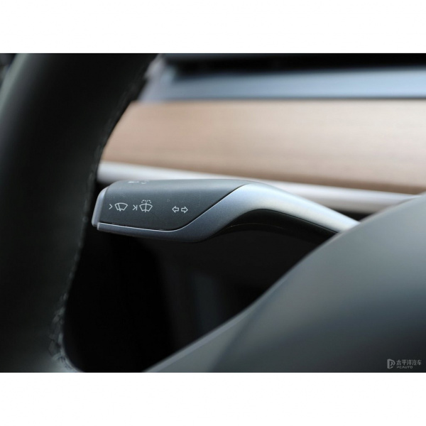 Электромобиль Tesla Model Y High Performance